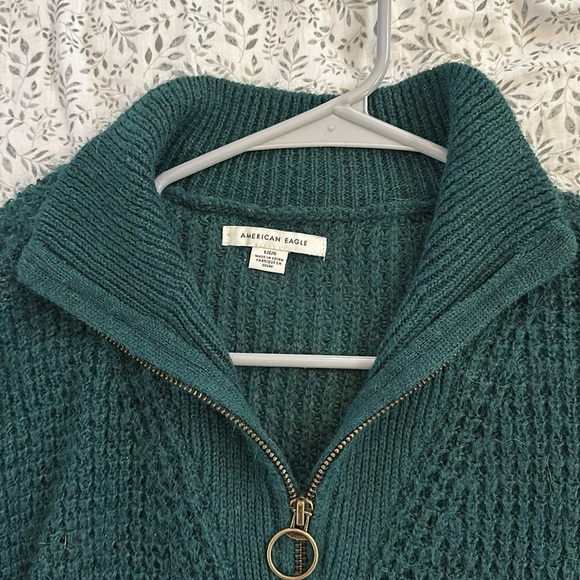 American Eagle forest green quarter zip - Picture 3 of 3